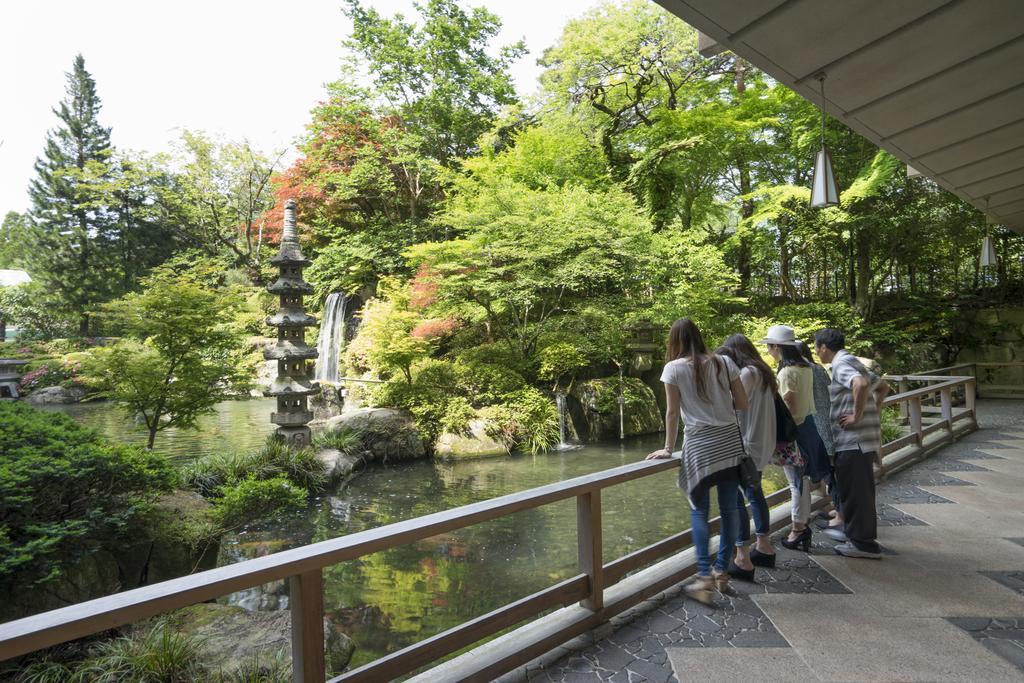 Suimeikan Gero Extérieur photo The Japanese garden