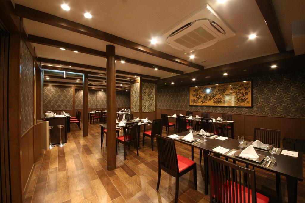 Suimeikan Gero Extérieur photo Interior of a restaurant in Seoul, South Korea