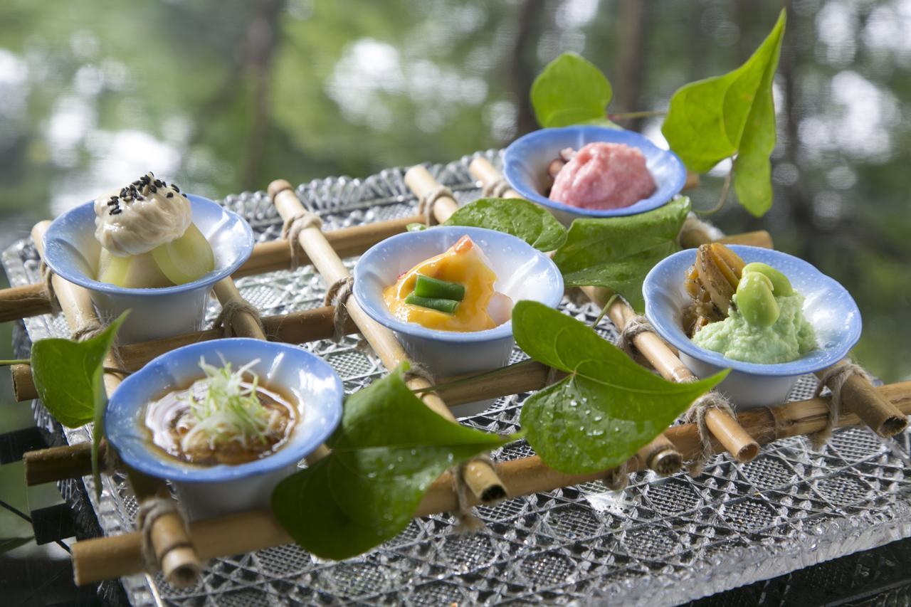 Suimeikan Gero Extérieur photo A selection of Chinese desserts